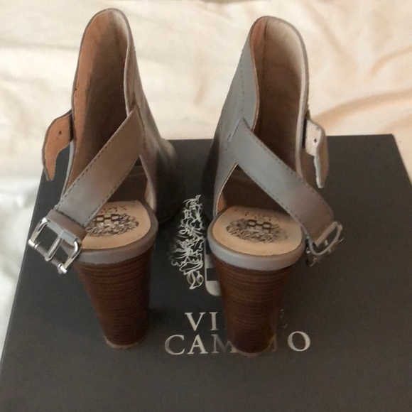 Vince Camuto Vamelia Heel, size 8M - Picture 5 of 8